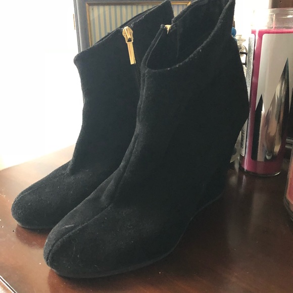 Black Victoria’s Secret Wedge Booty - Picture 1 of 4